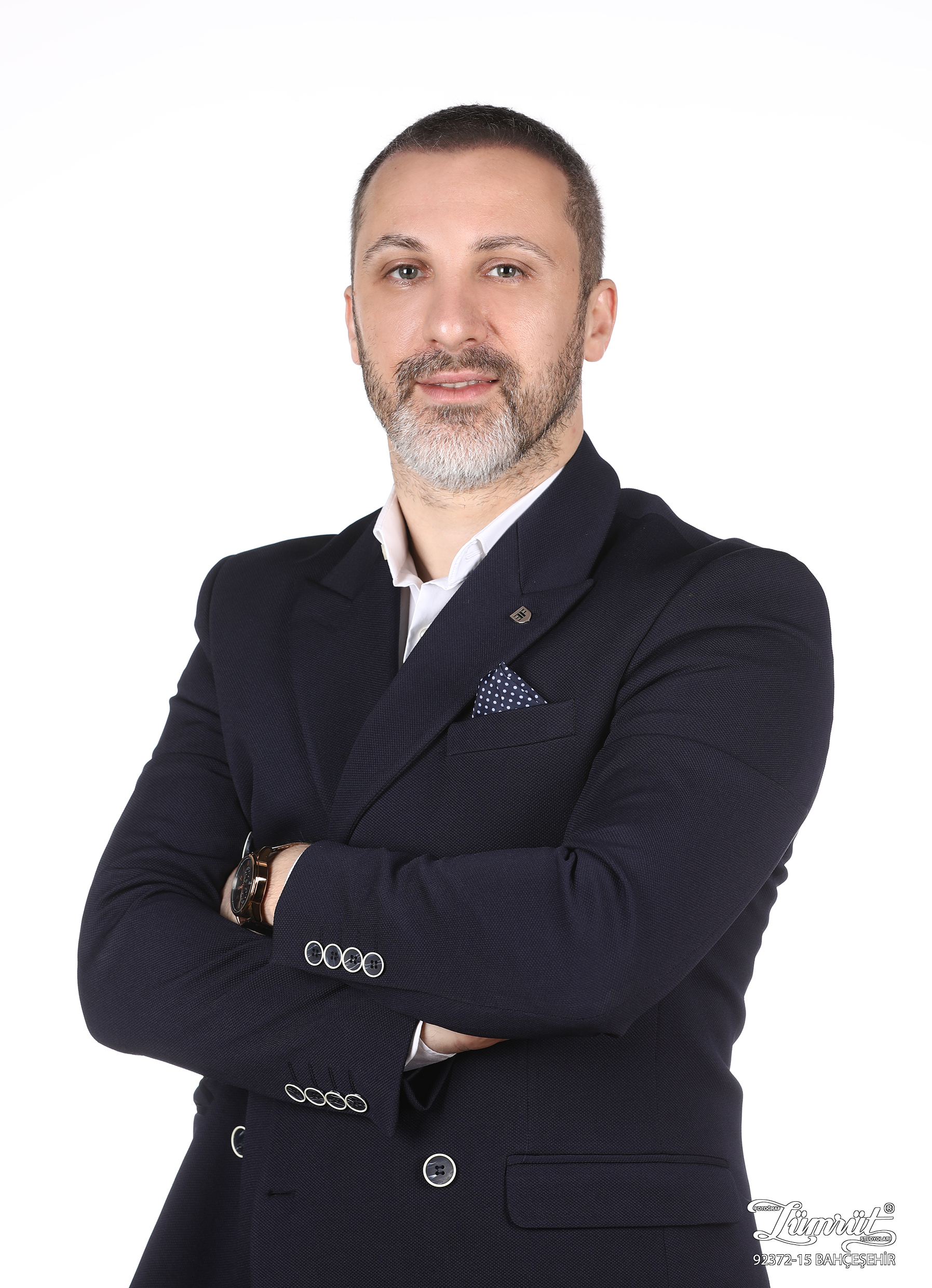 AKIN ÖZCAN AKIN ÖZCAN